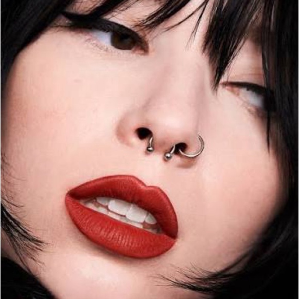 KVD Everlasting Hyperlight Vegan Transfer-Proof Liquid Lipstick Cobra Lilly